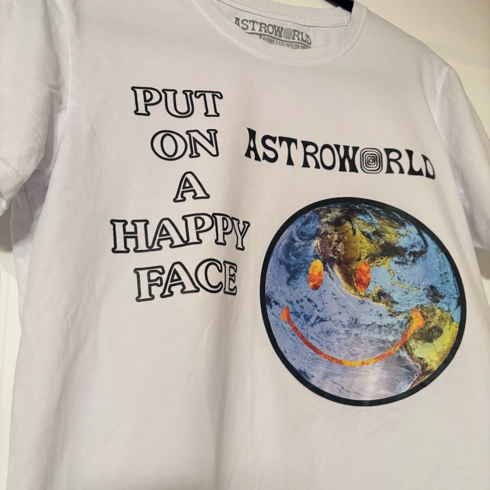 Astroworld Put On A Happy Face Graphic Tee Medium Cactus Jack Tour Shirt Travis - Picture 2 of 4